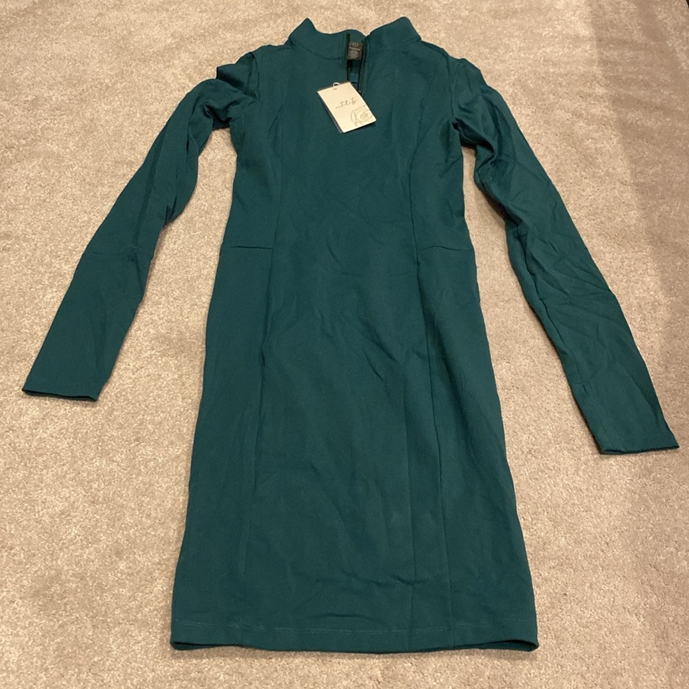 ‼️TATI DRESS‼️ - Picture 2 of 10